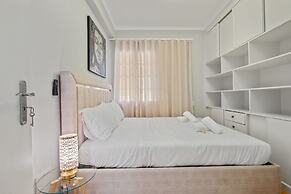 Villa Eastern Edge by Homie