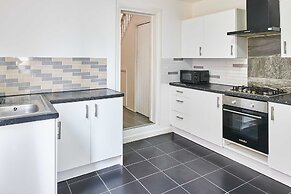 Host Stay Bishop House