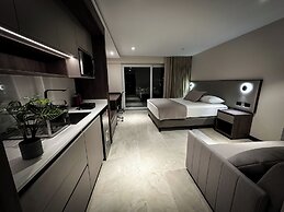 AMERICA APARTMENTS