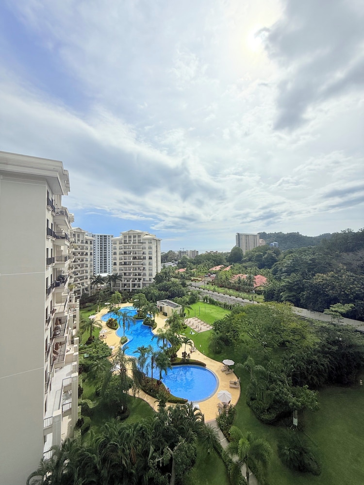 Jaco Bay 8th Floor Unit