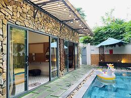 Hometown Bamboo Villa Danang