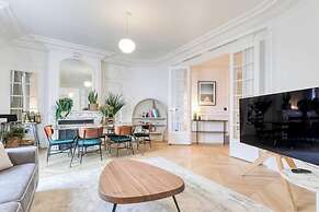 Wonderful AC Apartment Terrace Madeleine Opera