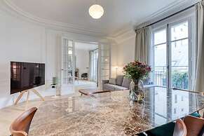 Wonderful AC Apartment Terrace Madeleine Opera
