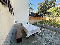 Apartment Višnja