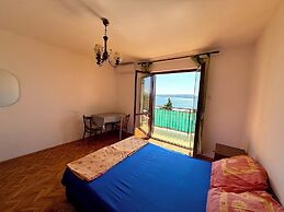 Apartment Višnja