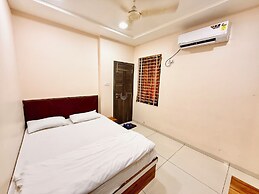 Hotel Apple Palace - Prime Located