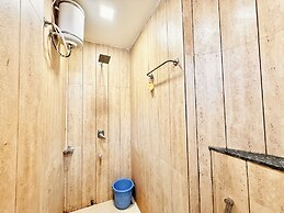 Hotel Apple Palace - Prime Located