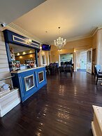 Baytree Hotel