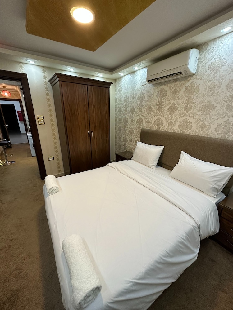 Amman Apartment With Modern Amenities