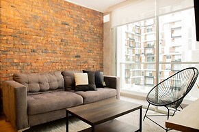 w Bright 1BR w Private Balcony in Barranco