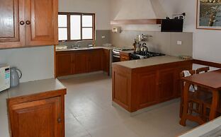 w Modern 5BR With Private Pool in Paracas