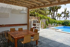 w Modern 5BR With Private Pool in Paracas