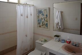 w Modern 5BR With Private Pool in Paracas