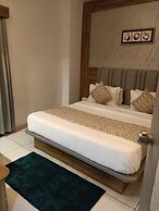Hotel Grand Acme