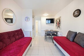 Charming Flat With sea View - 1BR - 2P - Bocca