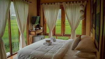 Lomhaijai Homestay