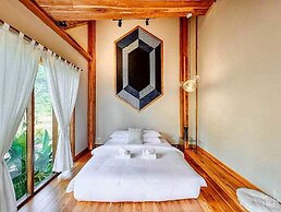 Lomhaijai Homestay