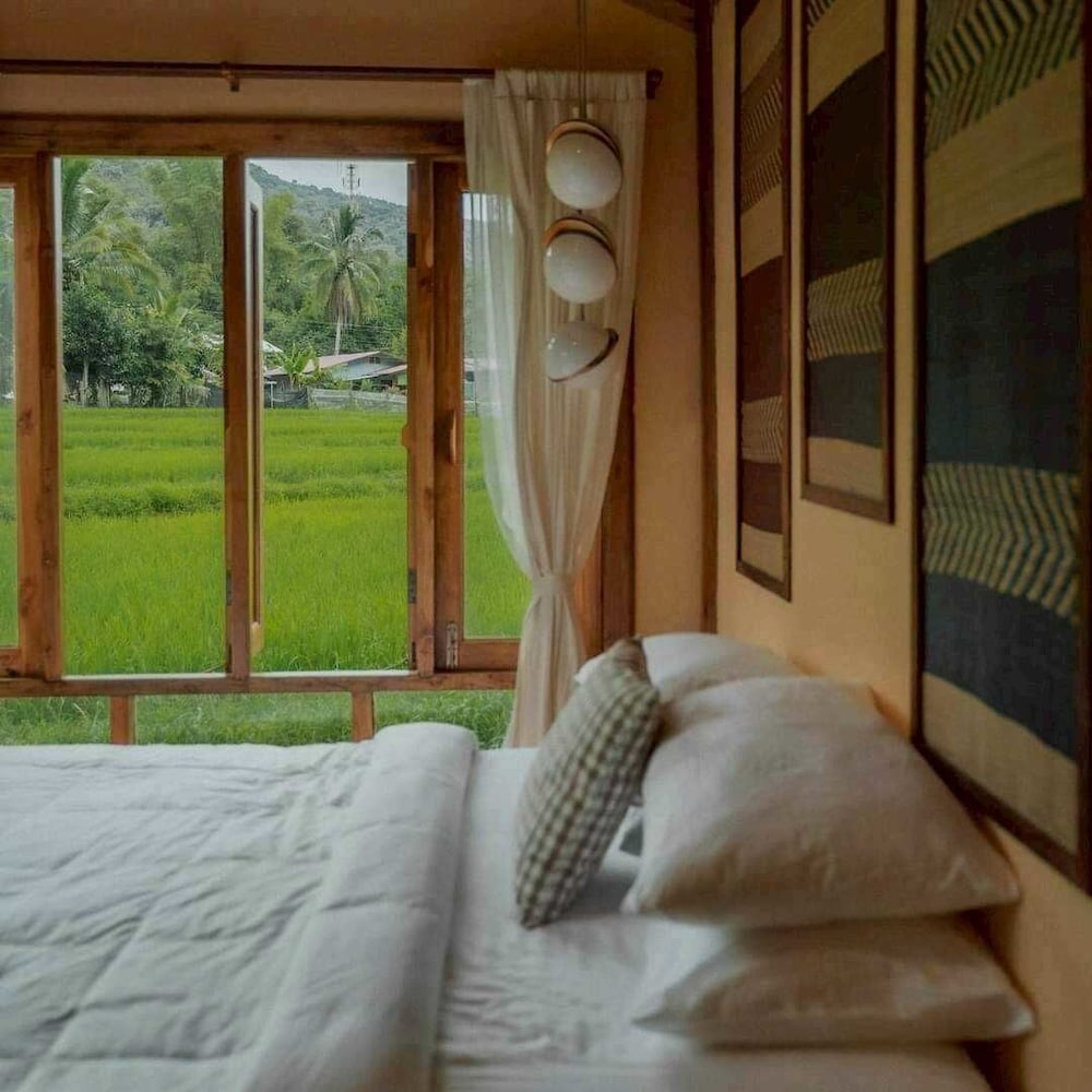 Lomhaijai Homestay