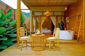 Lomhaijai Homestay