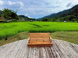 Lomhaijai Homestay
