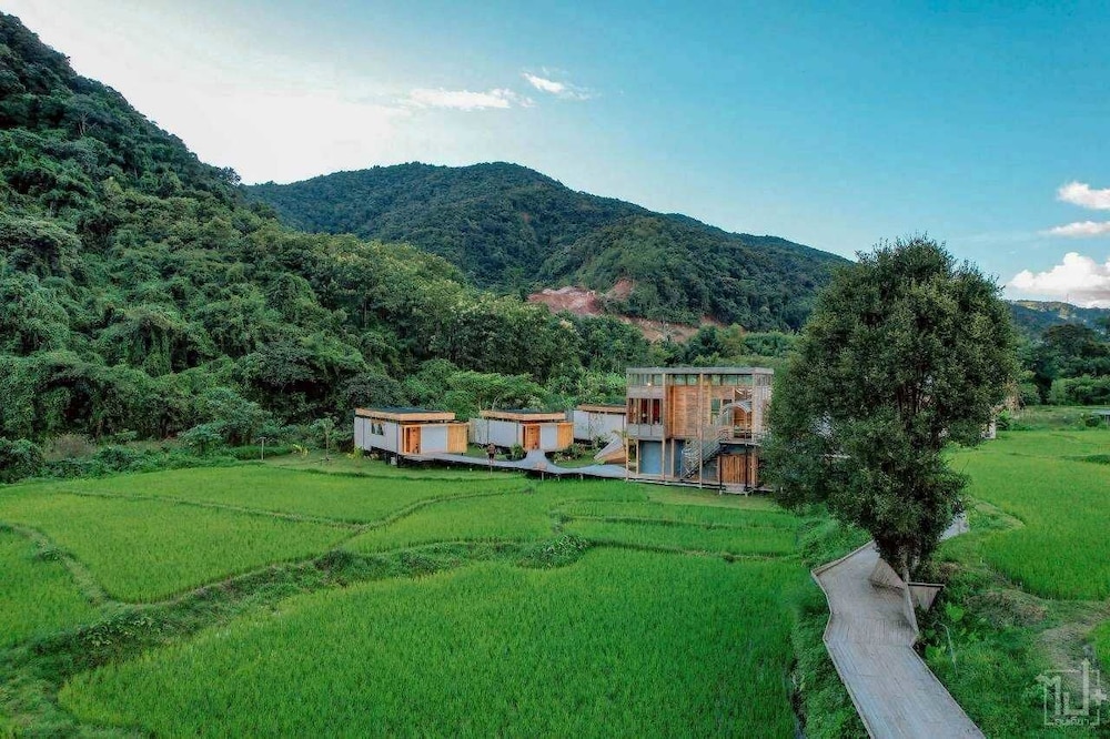 Lomhaijai Homestay