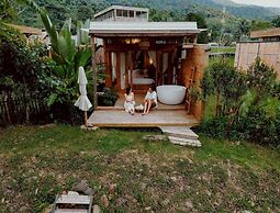 Lomhaijai Homestay