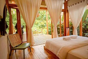 Lomhaijai Homestay