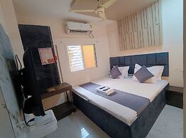 Shri Radha hotels