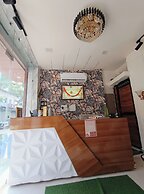 Shri Radha hotels