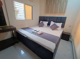 Shri Radha hotels