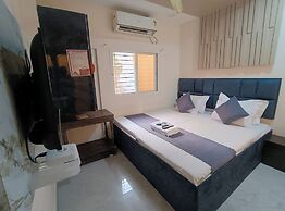 Shri Radha hotels