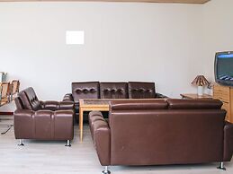 6 Person Holiday Park Home in Grindsted