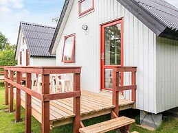 6 Person Holiday Park Home in Grindsted