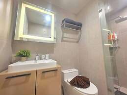 Room-a305 - 1 Bdr Condo With Sea View, A