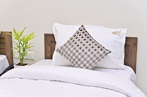 Hotel Noble Nook 100 ft. Road Indiranagar