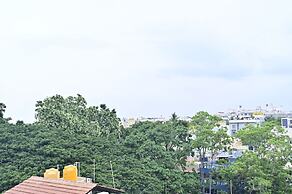 Hotel Noble Nook 100 ft. Road Indiranagar