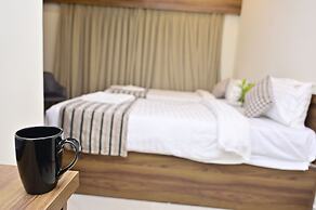 Hotel Noble Nook 100 ft. Road Indiranagar
