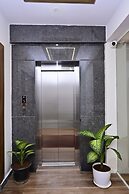 Hotel Noble Nook 100 ft. Road Indiranagar