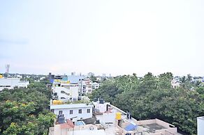 Hotel Noble Nook 100 ft. Road Indiranagar
