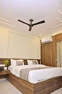 Hotel Noble Nook 100 ft. Road Indiranagar