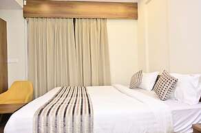 Hotel Noble Nook 100 ft. Road Indiranagar