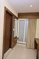 Hotel Noble Nook 100 ft. Road Indiranagar
