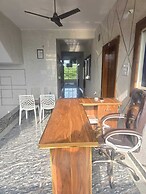 Hotel Aarav Palace