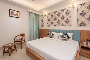 Qotel Signature - Golf Course Road