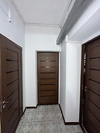 Rooms Tolebi.