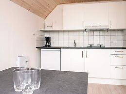 6 Person Holiday Park Home in Grindsted