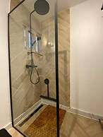 Palm Beach Vacaysuites - Bamboo Suite - Studio