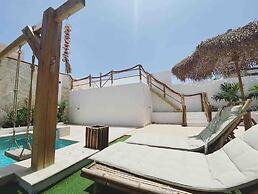 Palm Beach Vacaysuites - Bamboo Suite - Studio