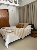 Palm Beach Vacaysuites - Bamboo Suite - Studio