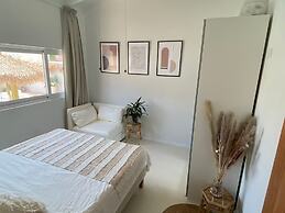 Palm Beach Vacaysuites - Palm Suite 100m2